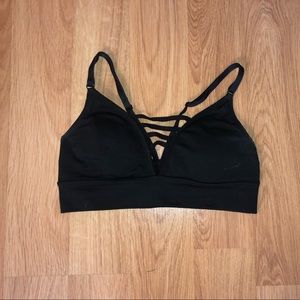 Victoria sport v sports bra